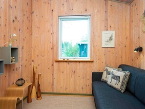 Living area - 6 Person Holiday Home in Orsted (Ørsted)