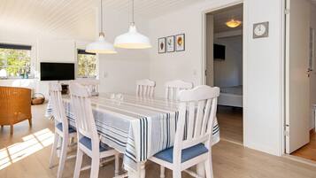 House | Dining
