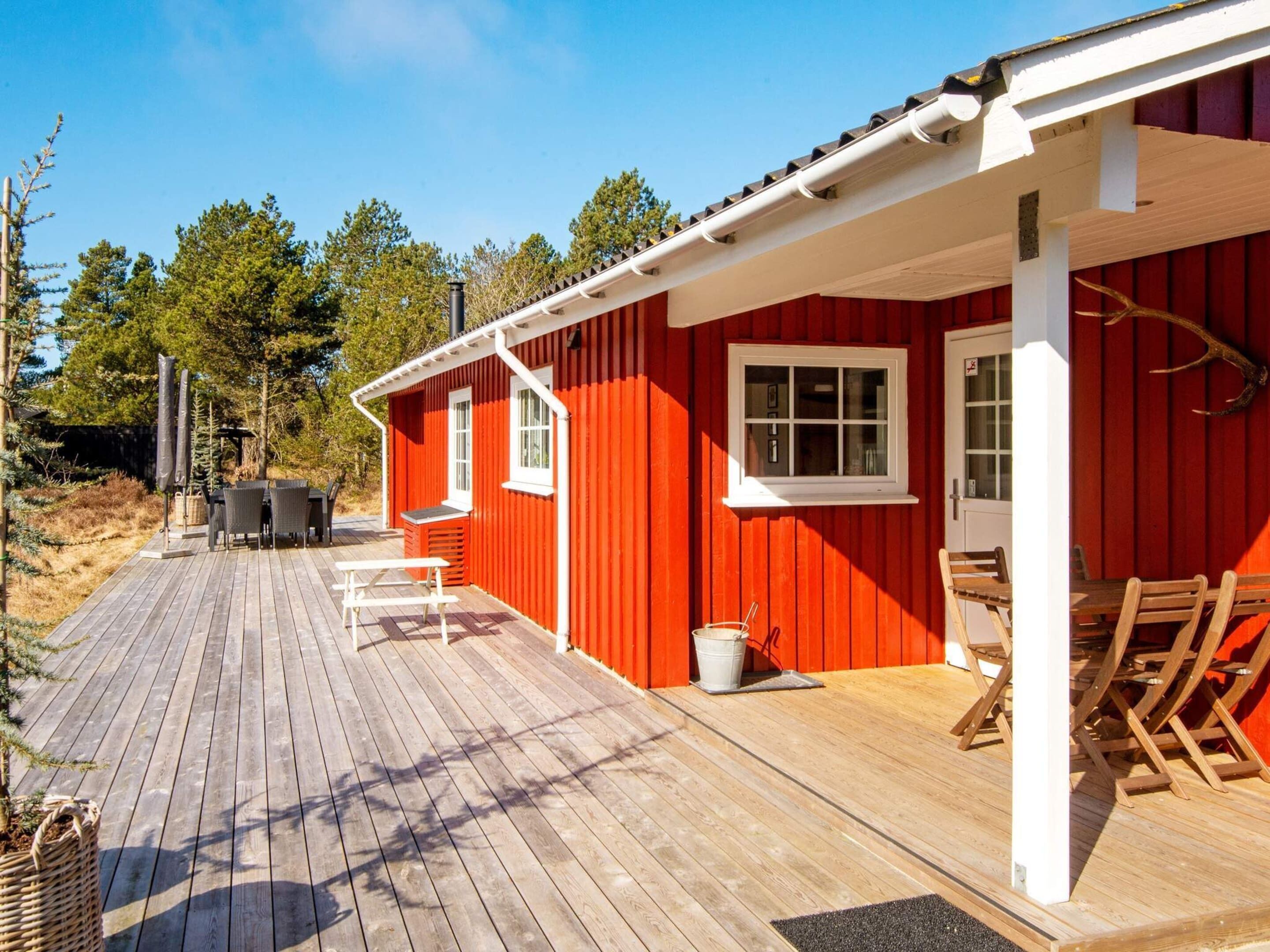 House | Outdoor dining