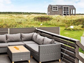 House | Terrace/patio - 4 Person Holiday Home in Blavand (Blavand)