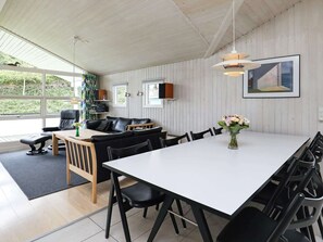 House | Interior - Luxury Spa Retreat in Spodsbjerg - By Traum Ferienwohnungen (Rudkobing)