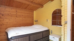 2 bedrooms, cribs/infant beds - 6 Person Holiday Home in Bogense (Bogense)
