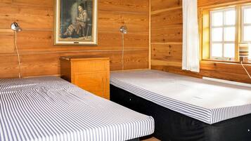 2 habitaciones y muebles diferentes