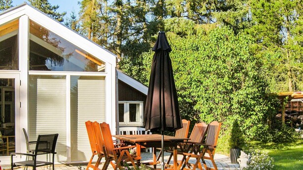 Balcony - Delux Holiday Home in Jutland With Whirlpool (Ronde)