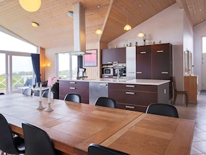 Dining - Spacious Holiday Home in Fårevejle With Swimming Pool (Faarevejle)