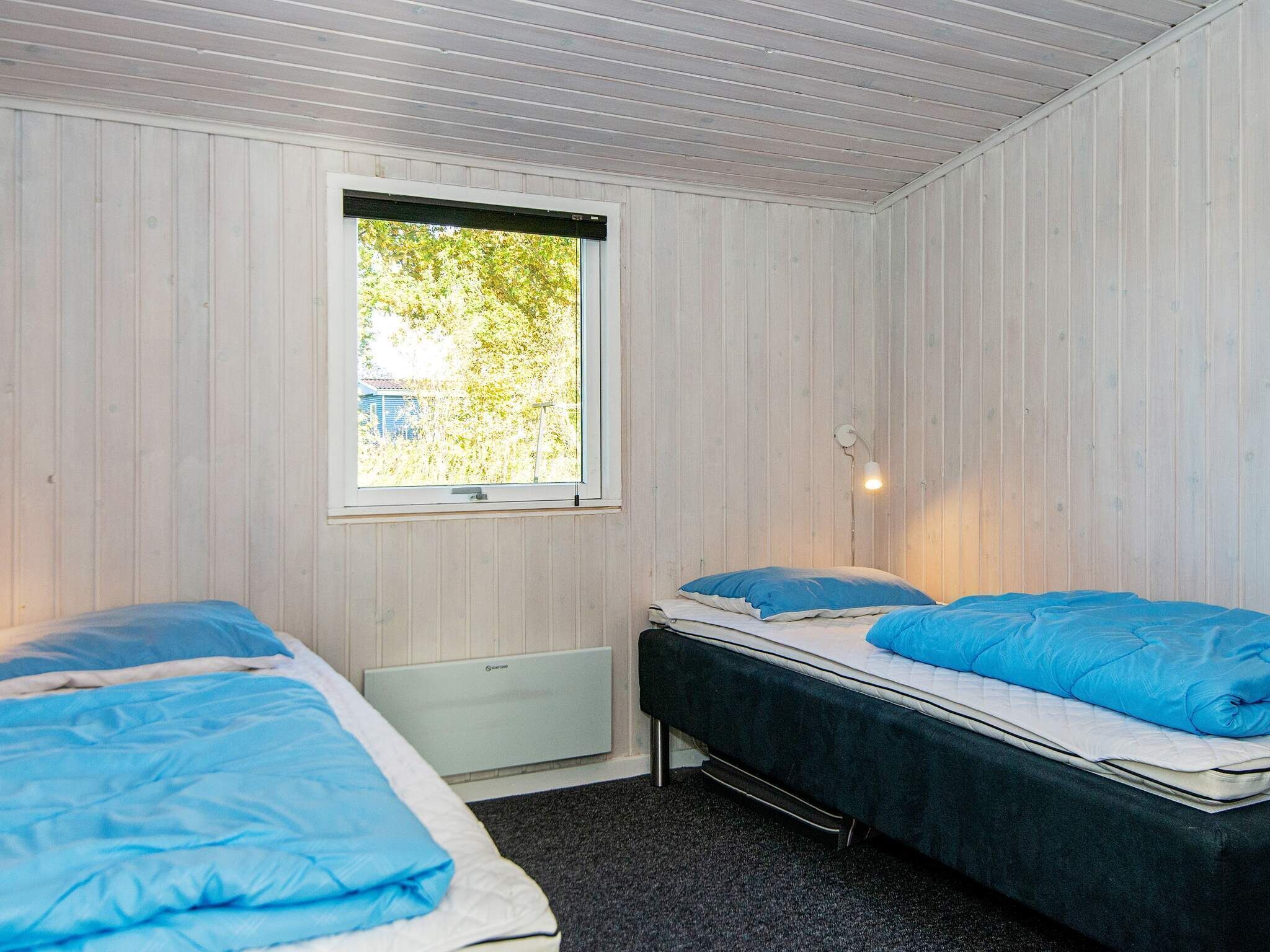 3 bedrooms, cots/infant beds
