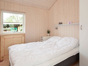 3 Schlafzimmer, Babybetten
