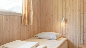 3 bedrooms, cots/infant beds - 6 Person Holiday Home in Aakirkeby (Akirkeby)