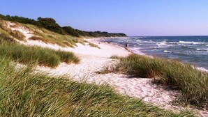 Beach - 6 Person Holiday Home in Aakirkeby (Akirkeby)