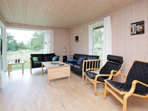 House | Living area - 8 Person Holiday Home in Blavand (Blavand)