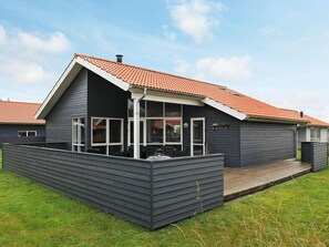 House | Exterior - 5 Star Holiday Home in Ulfborg (Ulfborg)