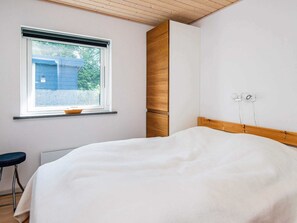 3 bedrooms - 6 Person Holiday Home in Glesborg (Glesborg)
