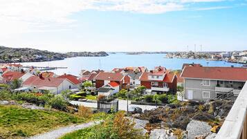 House | Water view