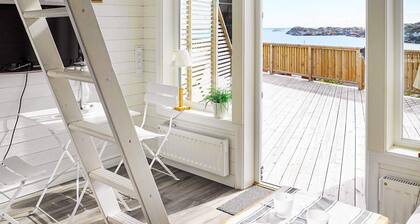 2 Person Holiday Home in Ronnang