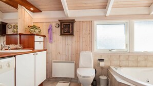 3 makuuhuonetta, vauvansängyt