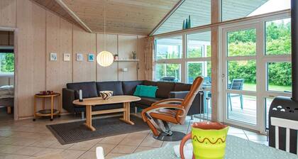 6 Person Holiday Home in Hemmet-by Traum