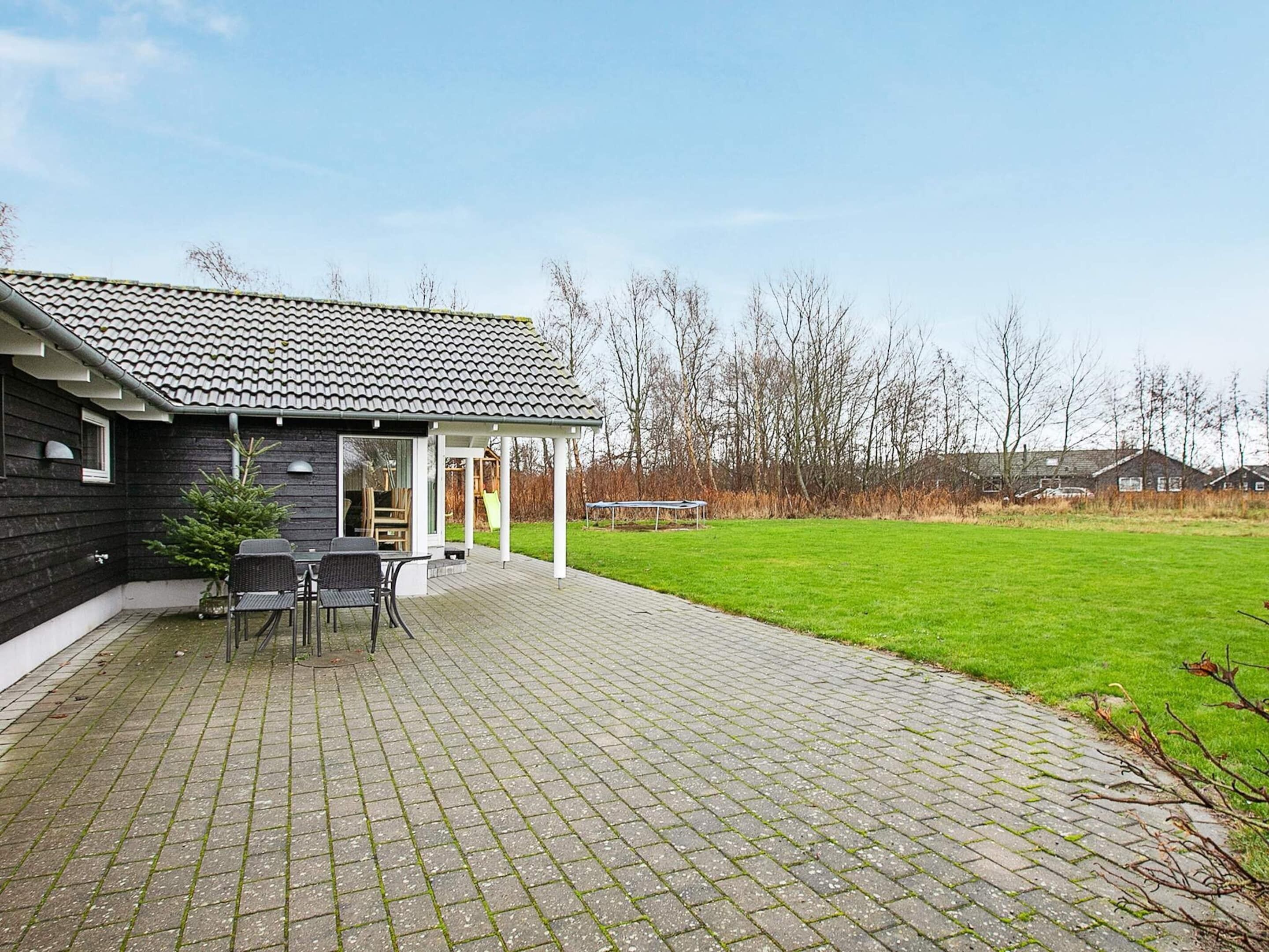 Khu ẩm thực ngoài trời