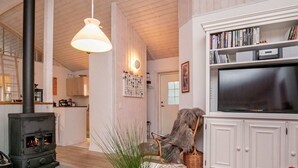 House | Living area - 6 Person Holiday Home in Hals (Hals)