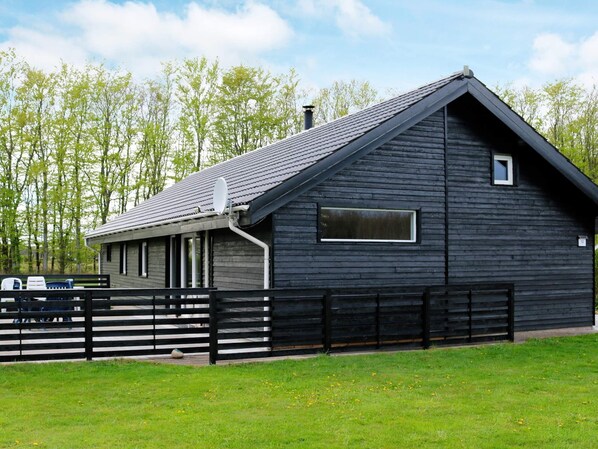 House | Bahagian luar