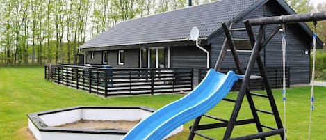 House | Children’s area