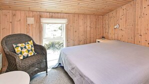 Unclassified image, 4 of 19, button - Tranquil Holiday Home in Henne With Sauna (Henne)