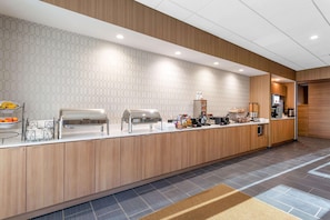 Free daily full breakfast - Microtel Inn & Suites by Wyndham South Hill (La Crosse)