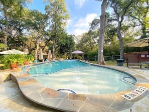Pool - Posada Haus at Wundercove Cottages -Access to Shared Pool and River- (New Braunfels)