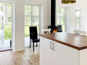 Dining - Holiday Home in Katthammarsvik (Katthammarsvik)