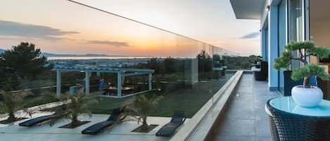 Piscine extérieure, piscine chauffée