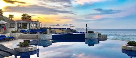 Indoor pool, outdoor pool