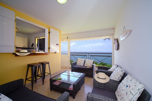 Bel appt spacieux, 3ch, vue mer et accès piscine pour 7