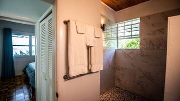 1 sovrum, strykjärn/strykbräda, wi-fi och sängkläder