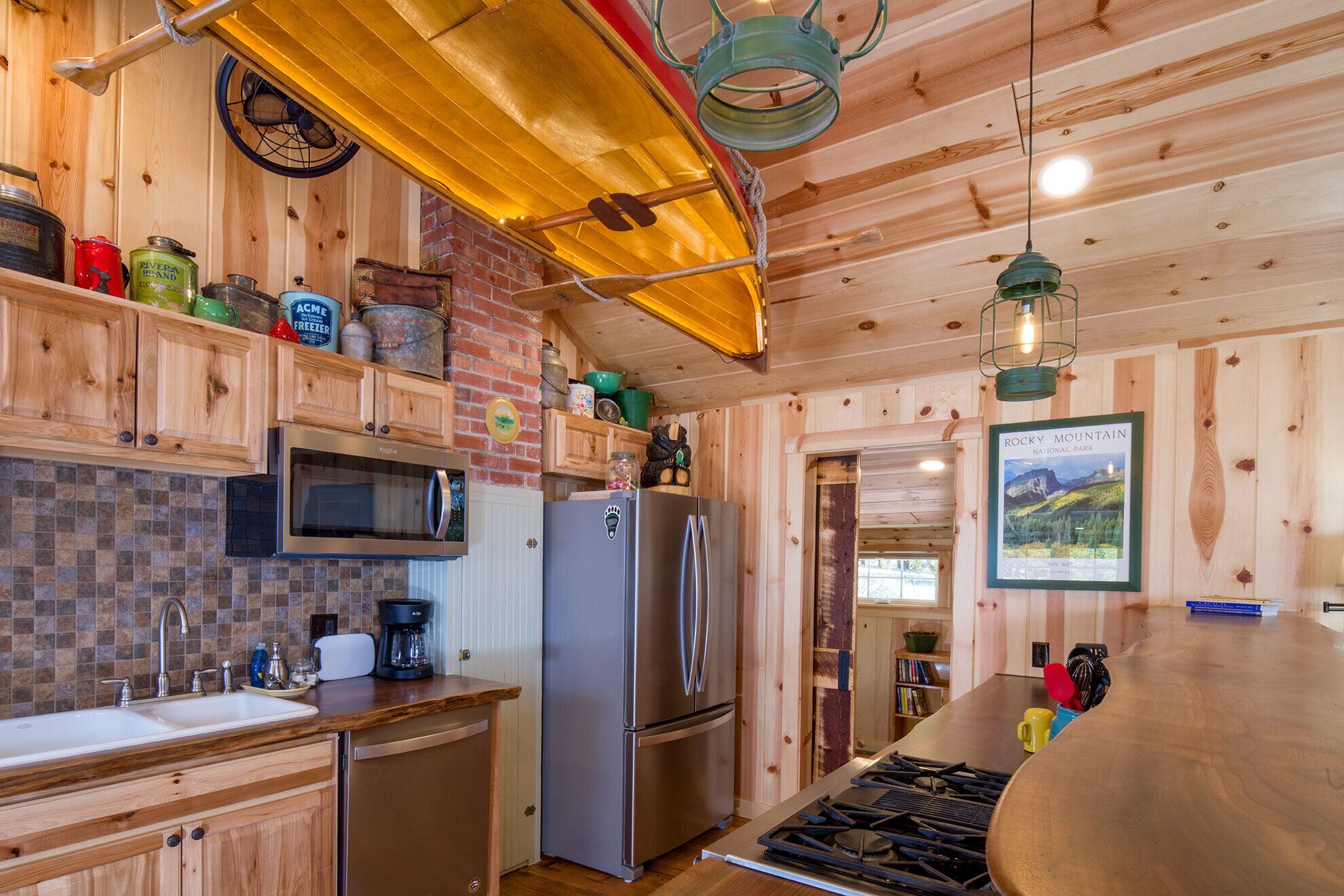 Vintage Estes Cabin with BIG Views & near Rocky Mountain National Park entrance