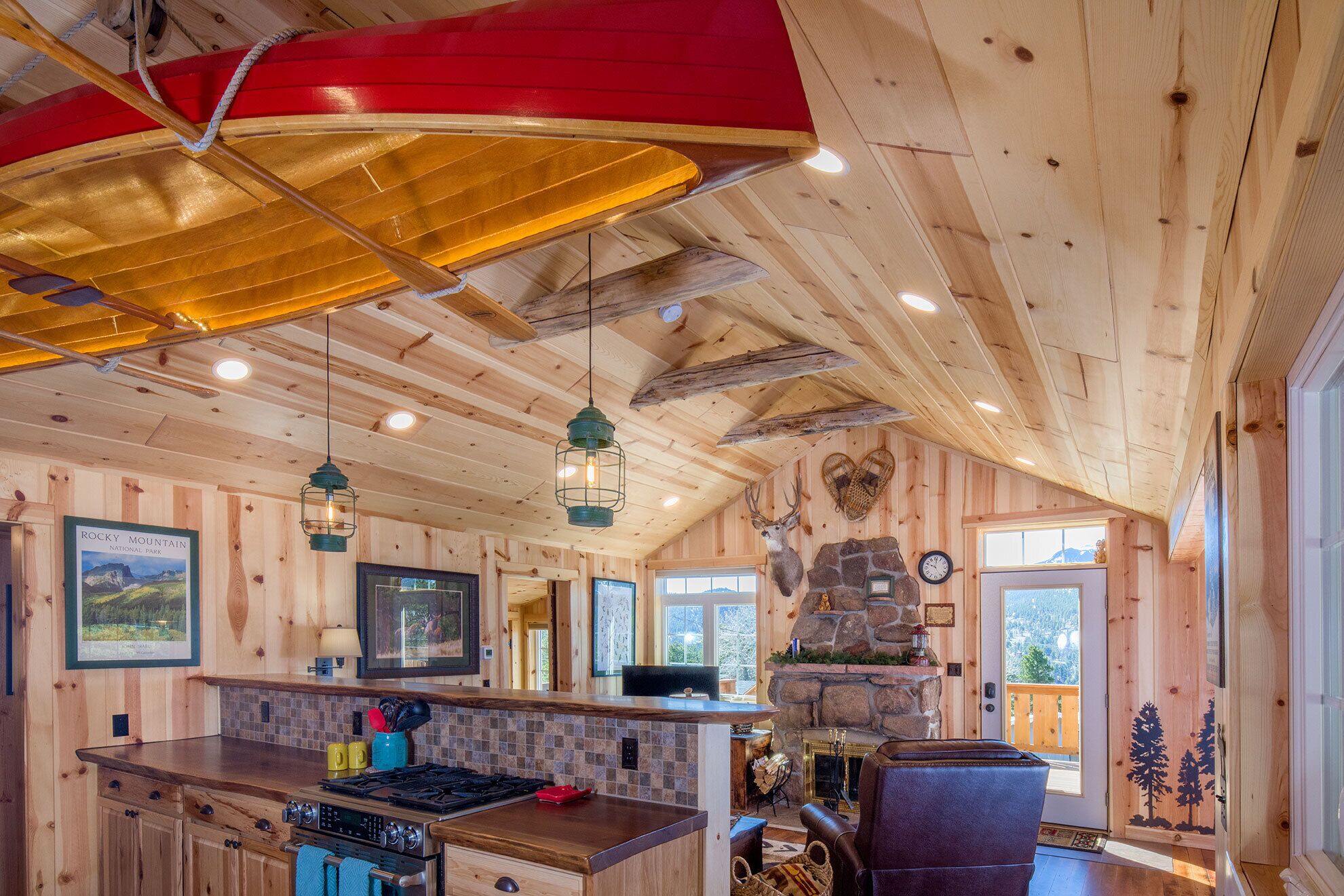 Vintage Estes Cabin with BIG Views & near Rocky Mountain National Park entrance