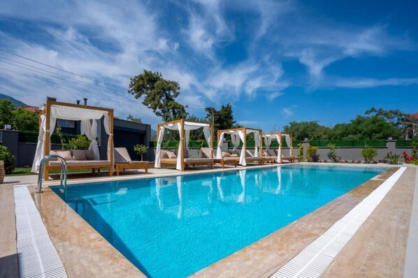 Exclusive Tree House