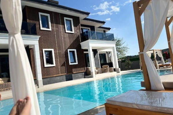 Exclusive-Apartment
