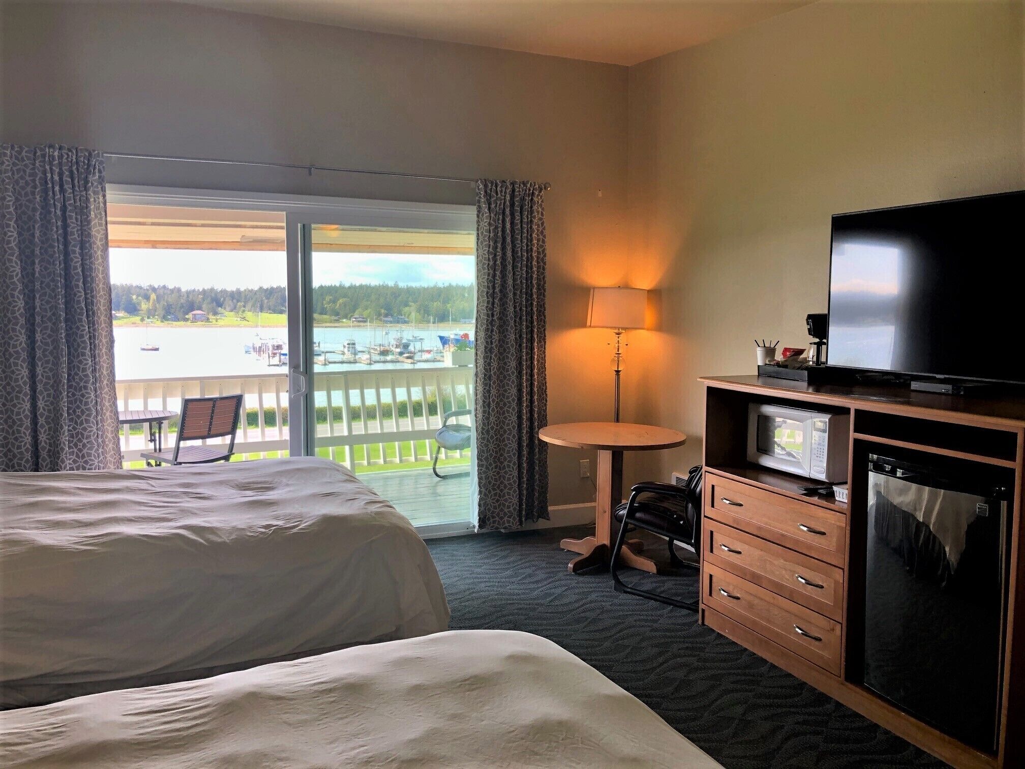 coho queen room with sunset deck | 1 bedroom, iron/ironing board, free wifi, bed sheets