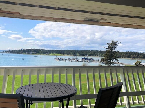 Lopez Islander Resort