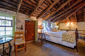 1 bedroom, iron/ironing board, WiFi, bed sheets - Loeffler-Weber Cabin w/personal hot tub and fireplace, on Main St. (Fredericksburg)