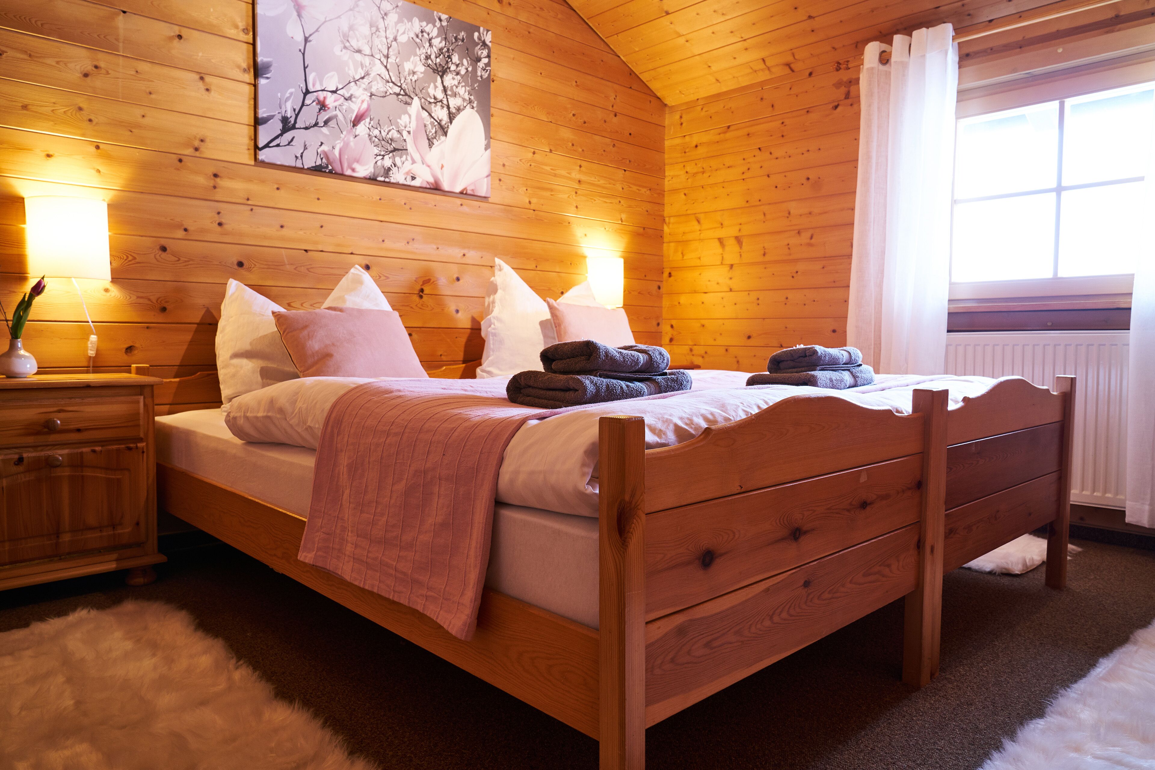 Log cabin flair in the midst of mountain meadows and forest, huge terrace and garden