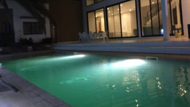 Outdoor pool - Auberge Philomene (Ngaparou)
