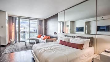 1 habitación, tabla de planchar con plancha, wifi y ropa de cama