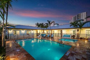 Et oppvarmet basseng