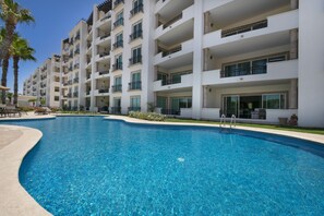 Outdoor pool - Cabo Village Luxury 2br/2ba walking distance beach (Cabo San Lucas)