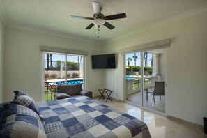 2 bedrooms, desk, iron/ironing board, free WiFi