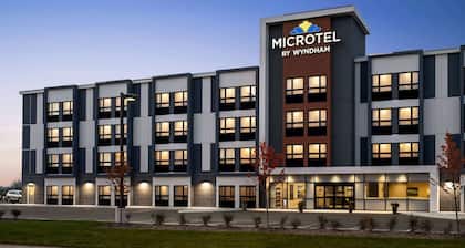 Microtel Inn & Suites by Wyndham Aurora