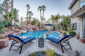 Outdoor pool, a heated pool - Simply PARADISE! Resort Inspired Pool + 5 BR/3BA (Henderson)