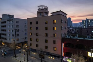 Exterior - H Avenue Chuncheon (Chuncheon)