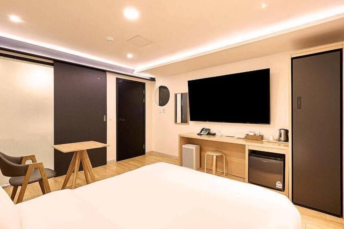 Blackout drapes, soundproofing, WiFi (free), individually decorated