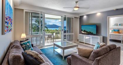 Poinciana Lodge 102, Seaview Apartment on Hamilton Island